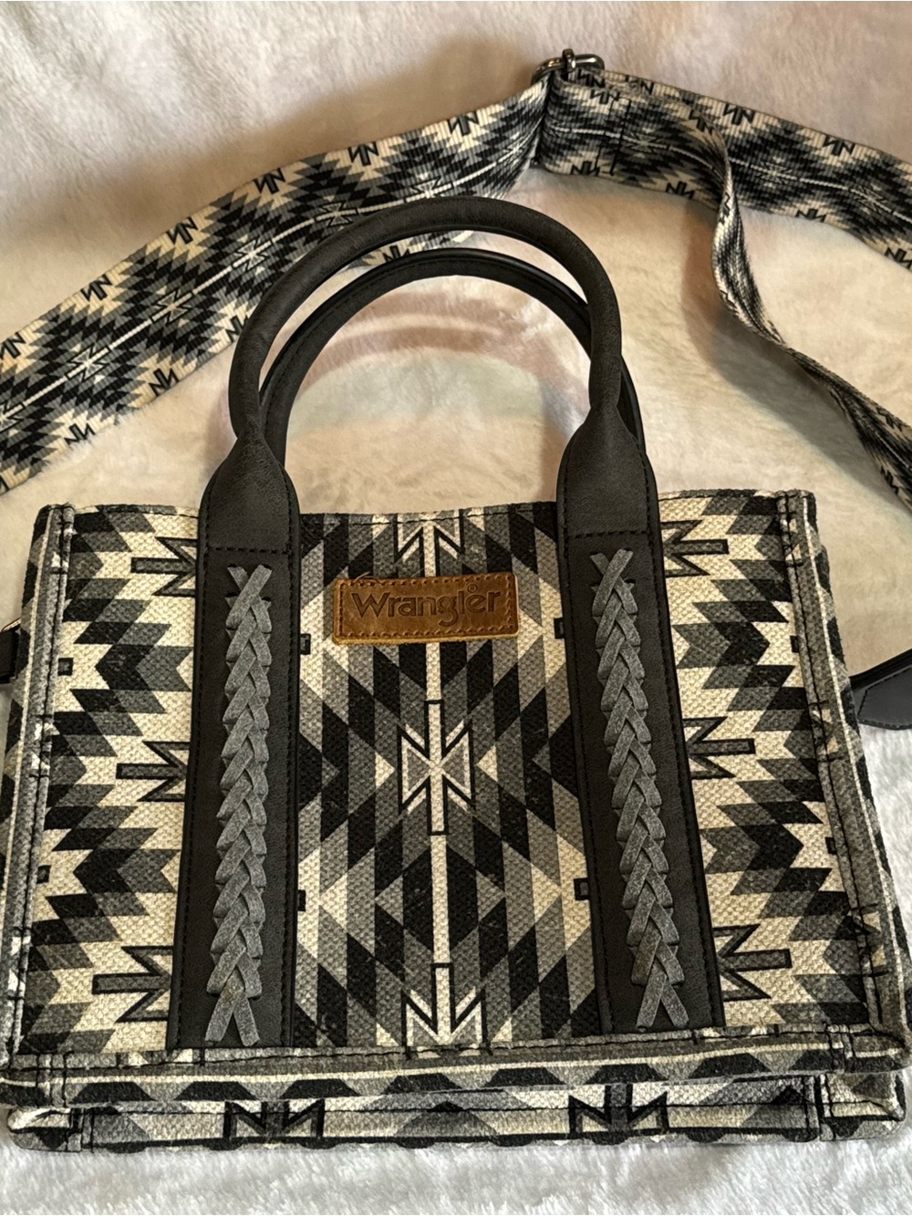 Wrangler Black and White Geometric Satchel - Picture 2 of 4